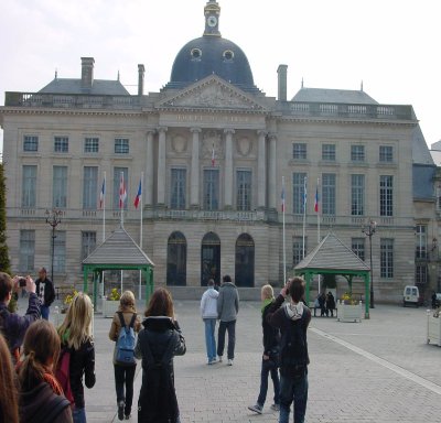 Der Empfang im Rathaus (frnz. Hôtel de Ville) von Châlons